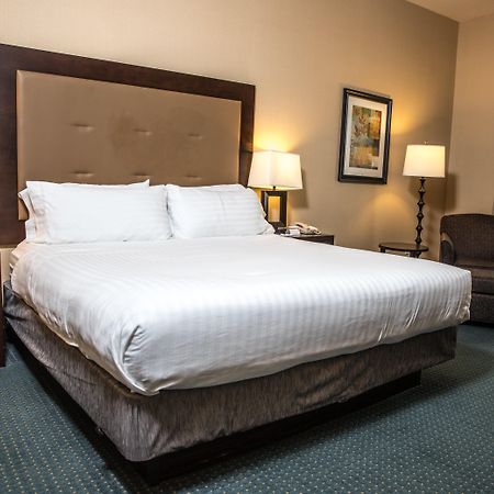 Holiday Inn Express & Suites Detroit - Novi By Ihg Dış mekan fotoğraf