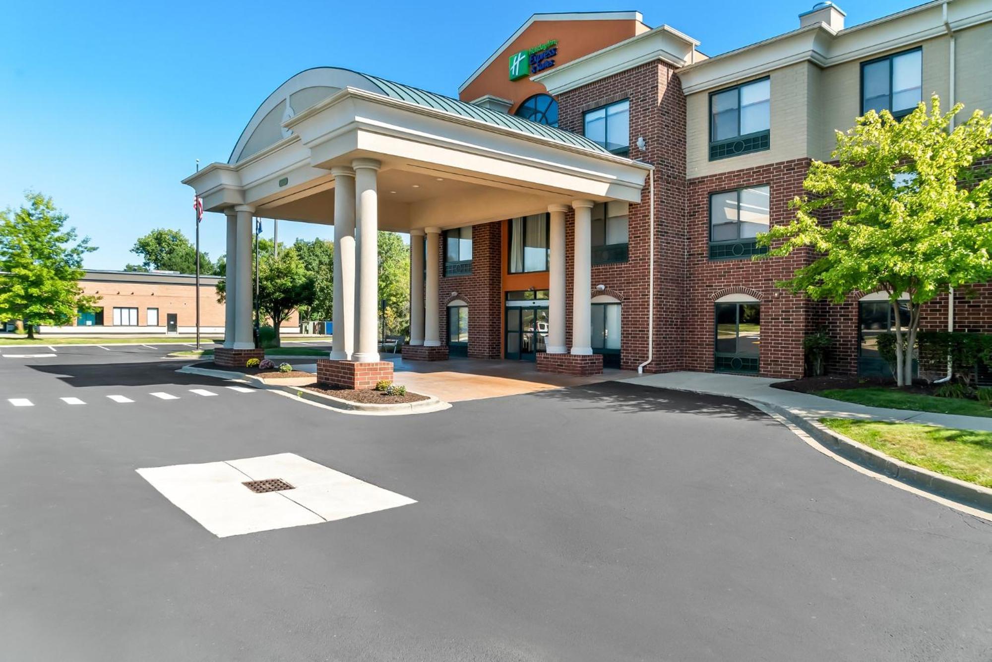Holiday Inn Express & Suites Detroit - Novi By Ihg Dış mekan fotoğraf