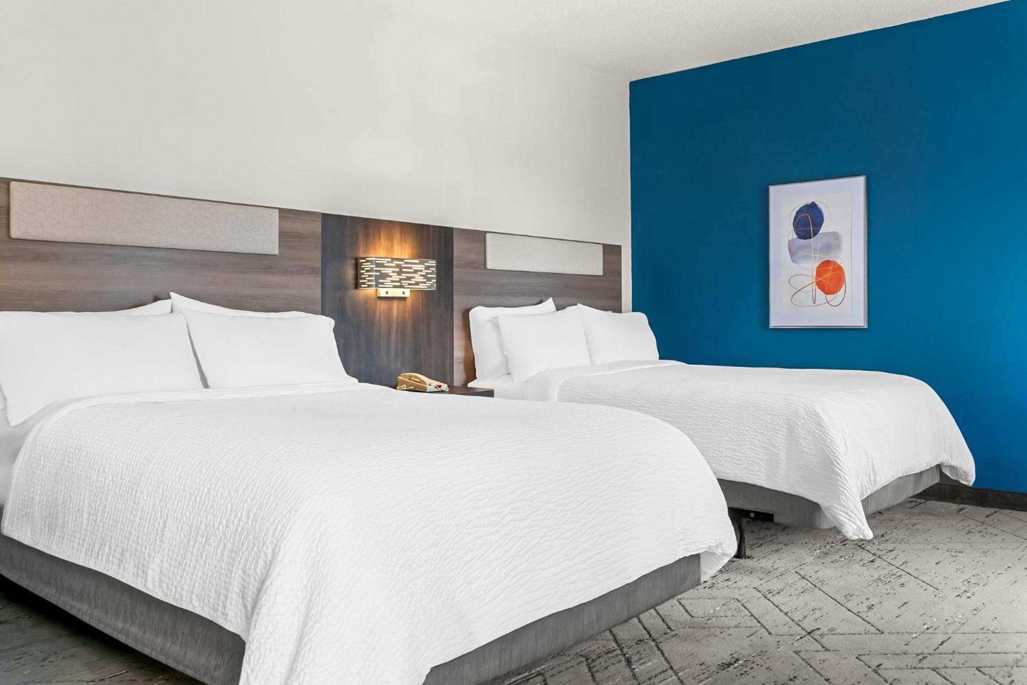 Holiday Inn Express & Suites Detroit - Novi By Ihg Dış mekan fotoğraf