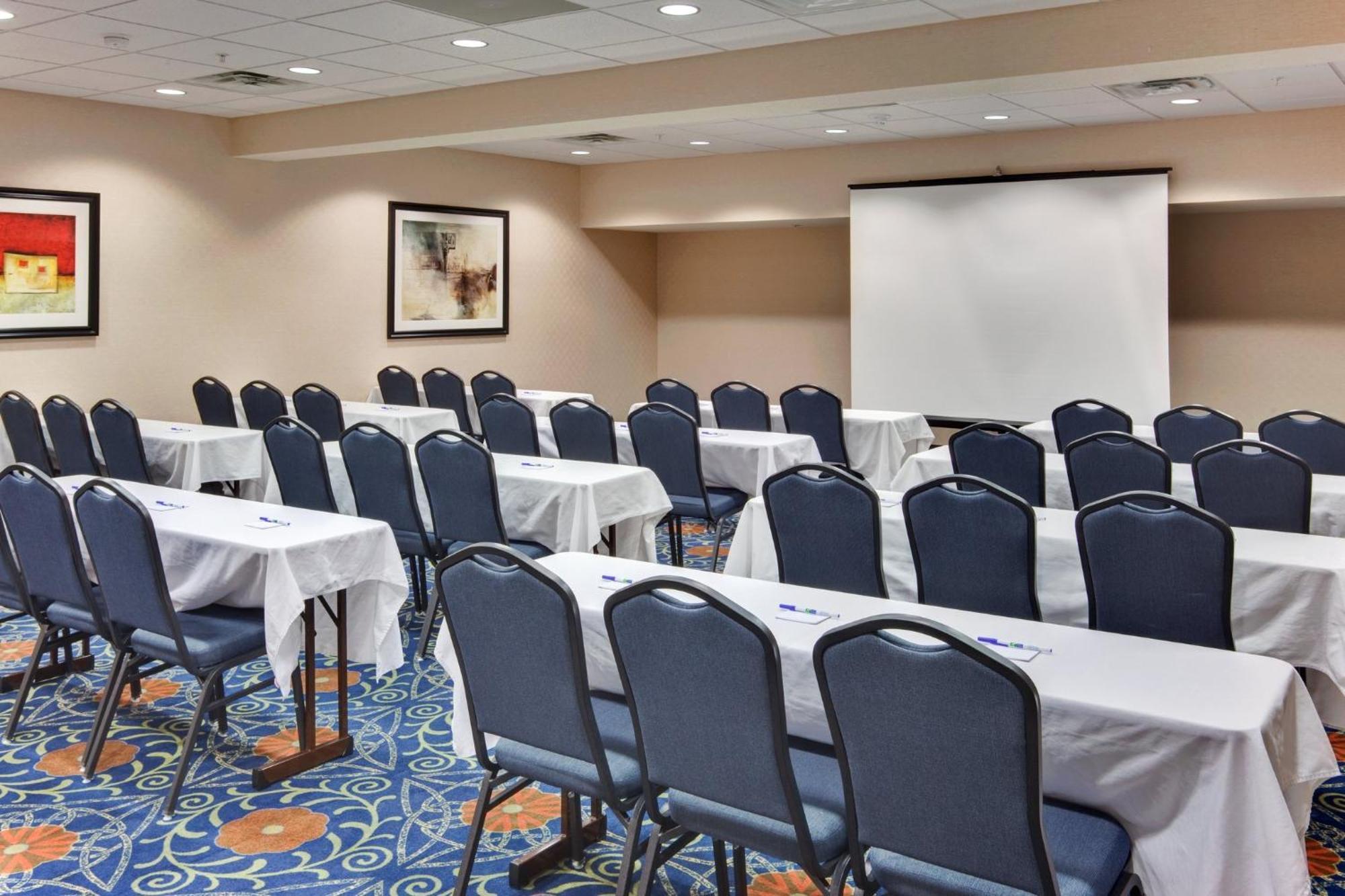 Holiday Inn Express & Suites Detroit - Novi By Ihg Dış mekan fotoğraf