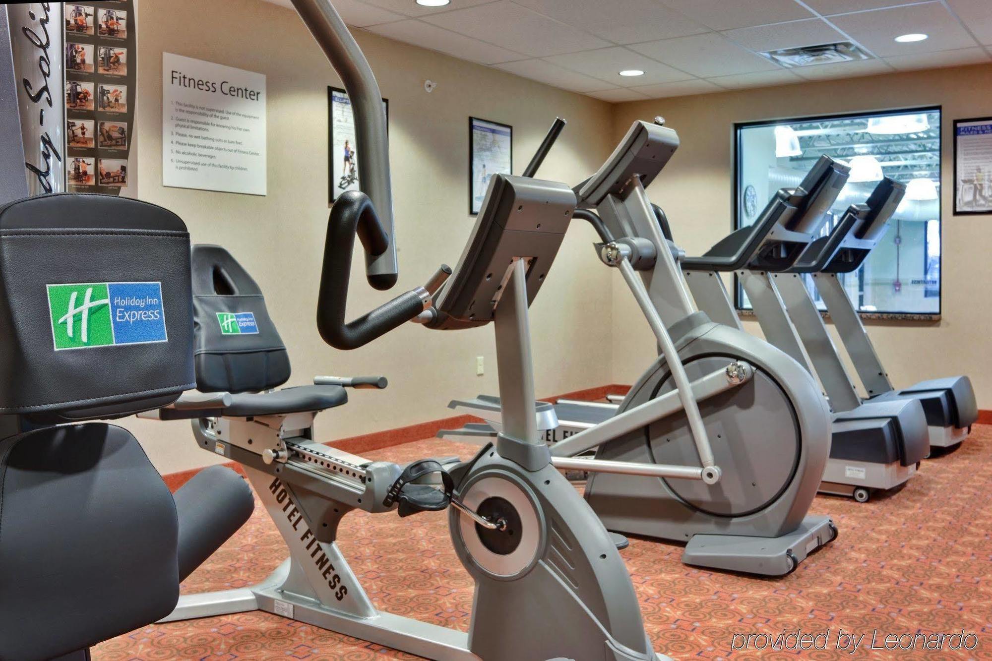 Holiday Inn Express & Suites Detroit - Novi By Ihg Dış mekan fotoğraf